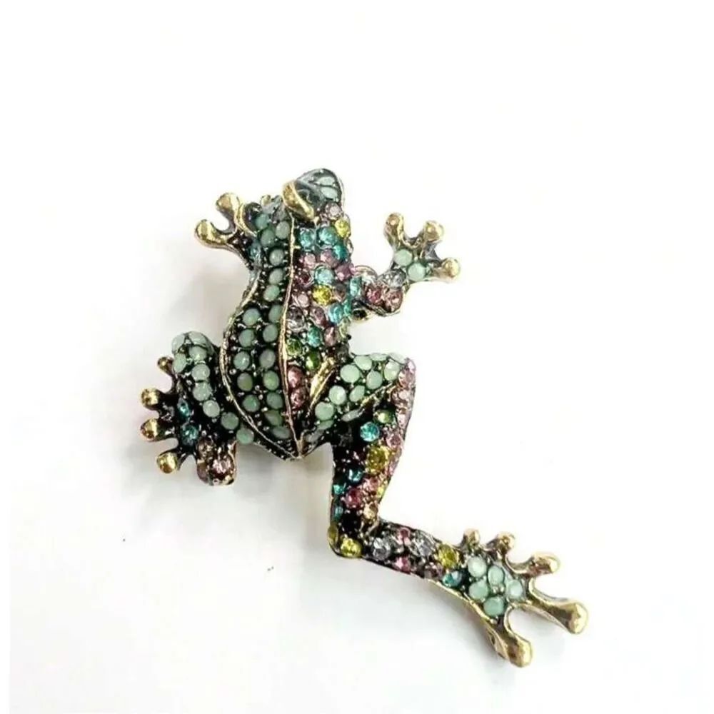 Frog Brooch - Picture 1 of 3